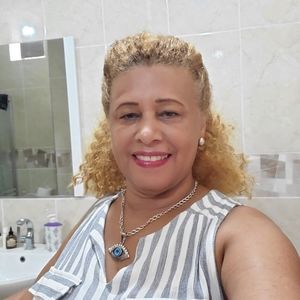 Meet your Posher, Elida